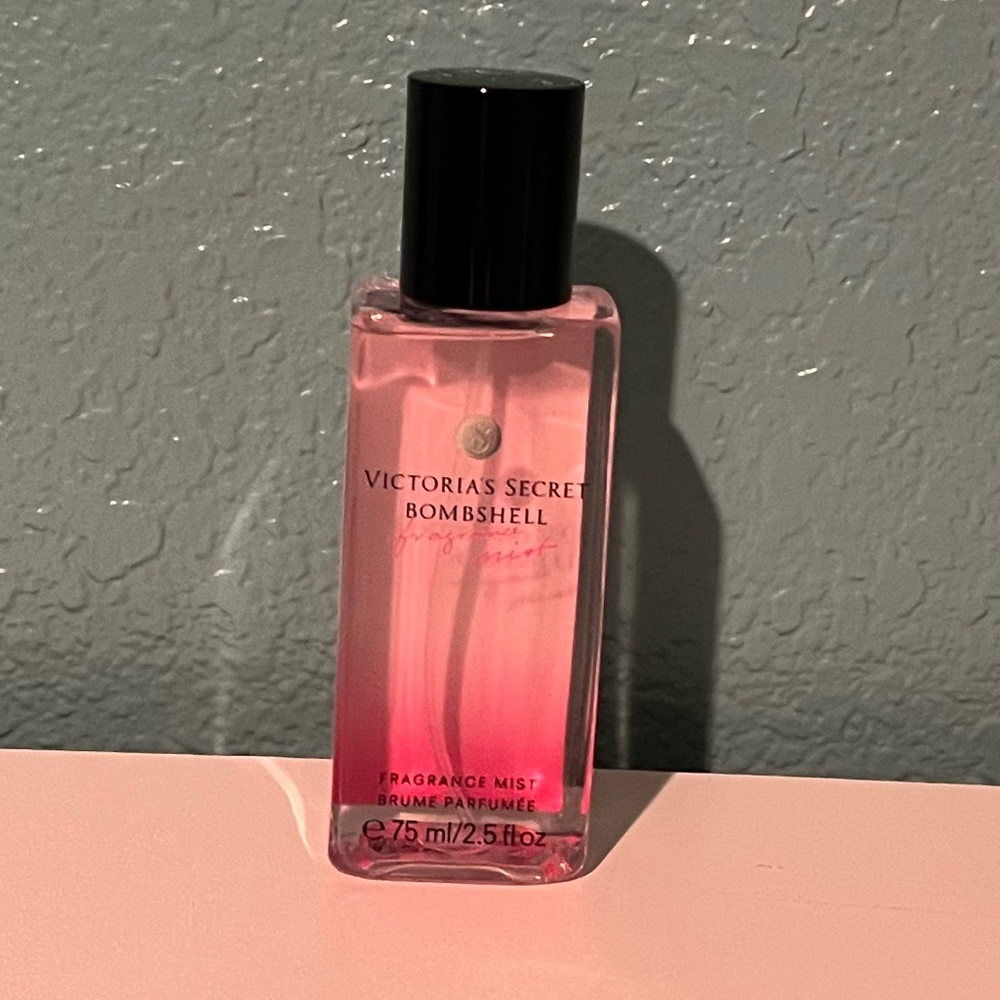 Victoria Secret - Bombshell